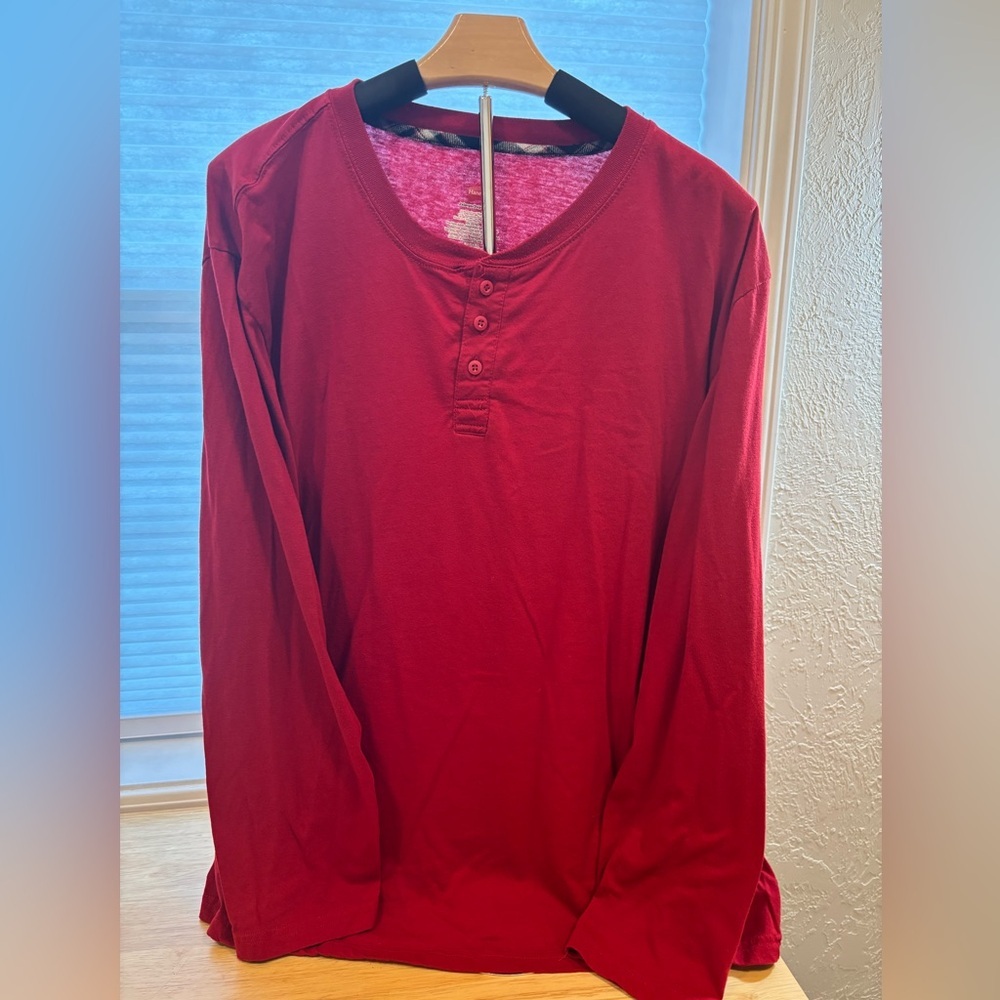 Hanes Red Long Sleeve Tee‎